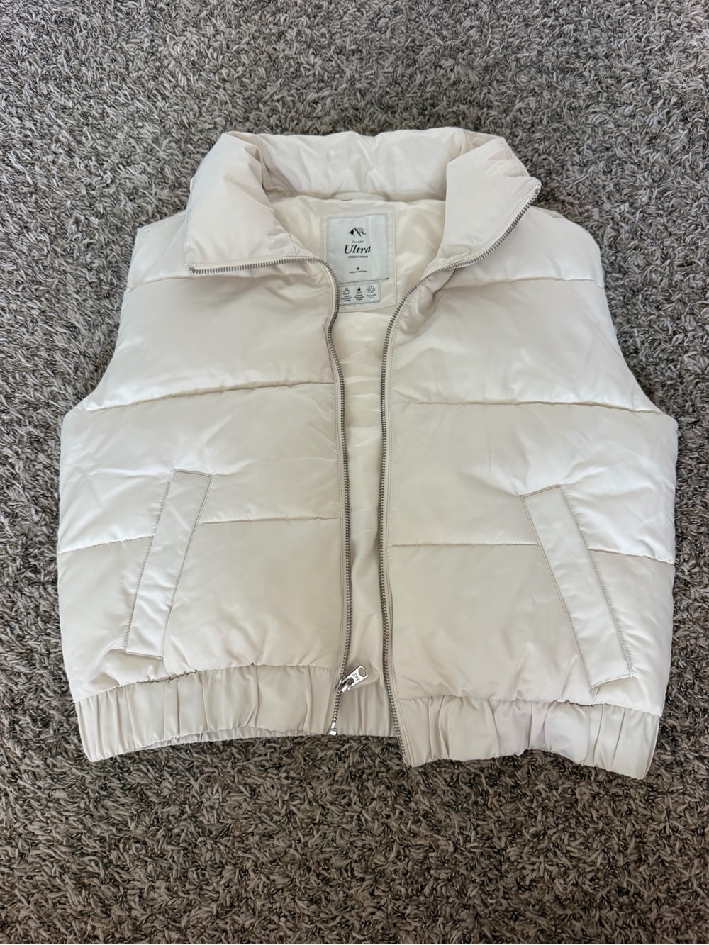 Abercrombie Ultra Mini Puffer Vest size M